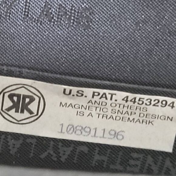 Kenneth Jay Lane Crossbody Bag Gold Hardware - Picture 7 of 7